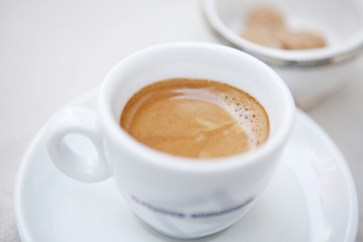 インスタントコーヒーで クレマ のあるエスプレッソを作る方法 Acts Coffee