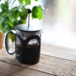 フレンチプレスでコーヒーを美味しく入れる手順と5つのポイント