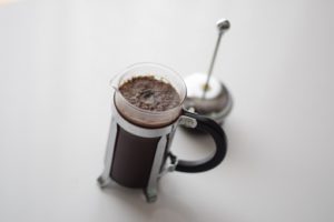 フレンチプレスに合わせたコーヒー豆の挽き方とは
