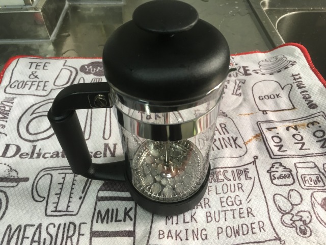 きれいに洗ったフレンチプレス