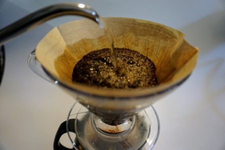 ハリオv60 ドリッパーの美味しいコーヒーの入れ方と味の特徴とは Acts Coffee