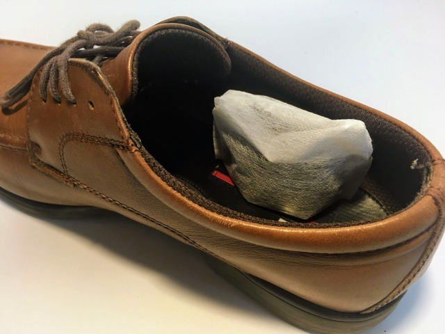 コーヒーかすで靴の消臭