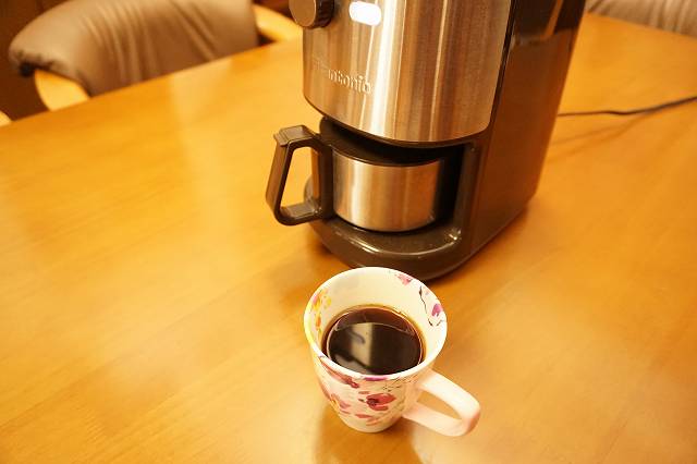 ビタントニオ全自動コーヒーメーカーで淹れたコーヒー